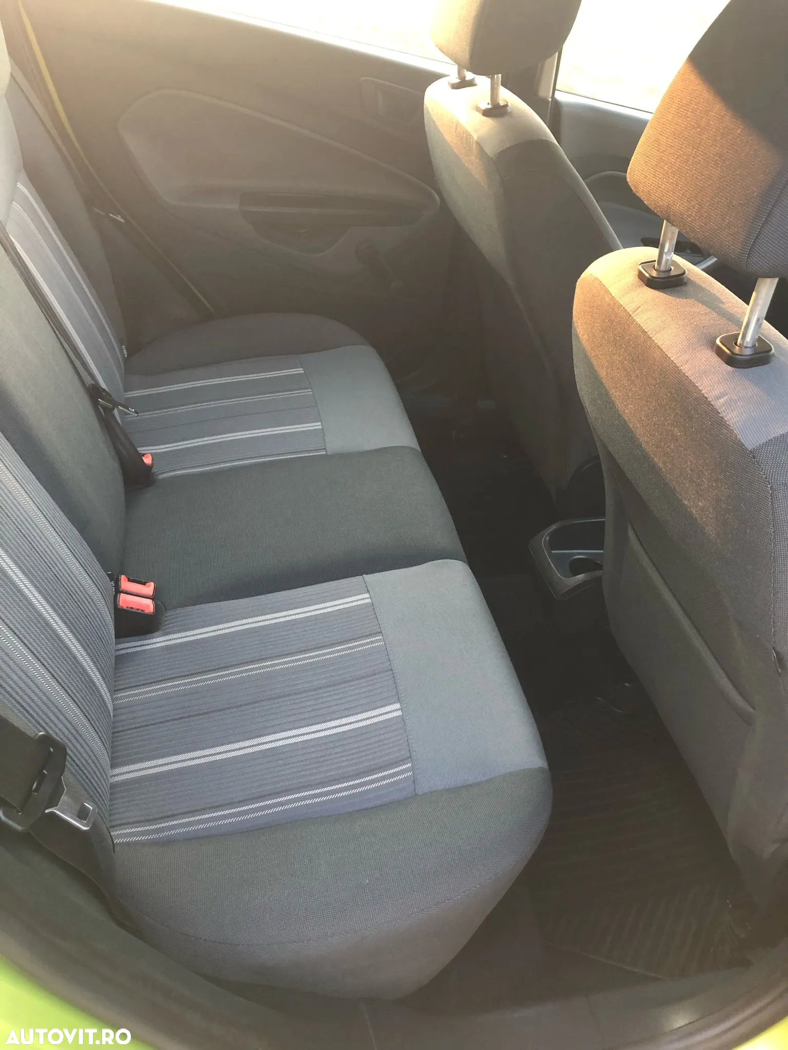 Ford Fiesta 1.25i Ambiente - 7