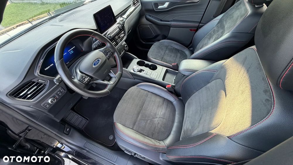 Ford Kuga 2.5P PHEV FWD ST-Line X - 18