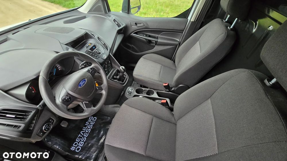 Ford Transit Connect - 12
