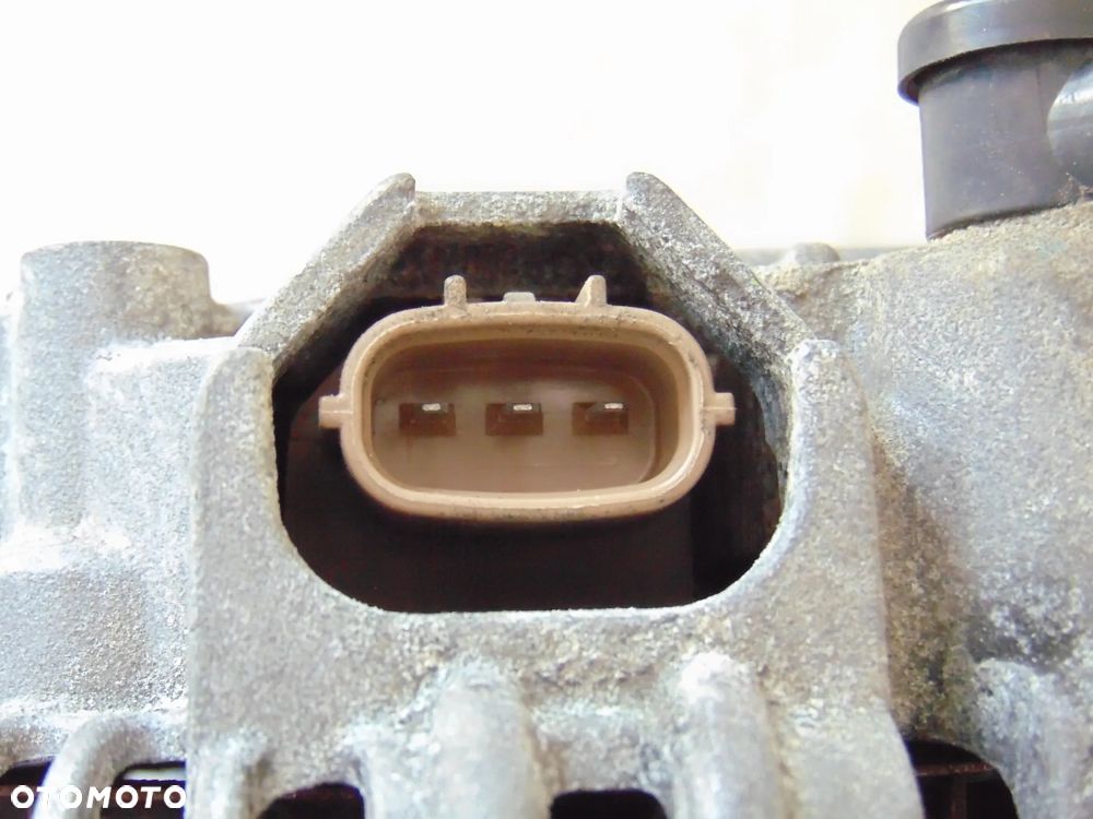 Alternator 23700AA450 Subaru Forester SG Impreza 2 II GD 2.0 2.5 - 12