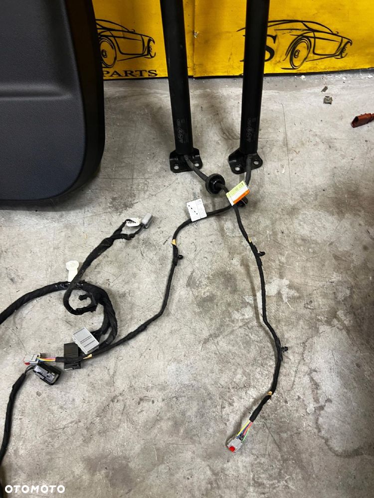KOMPLET ELEKTRYCZNIE OTWIERANA KLAPA ZAMEK WIĄZKA MODUŁ FORD KUGA MK3 EU - 8