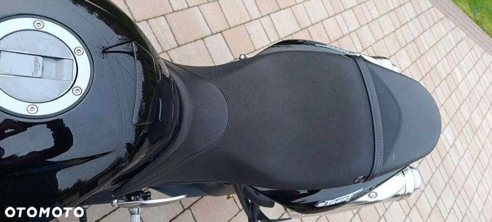 Triumph Street Triple - 10