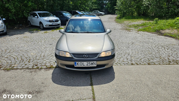 Opel Vectra 1.6 CD