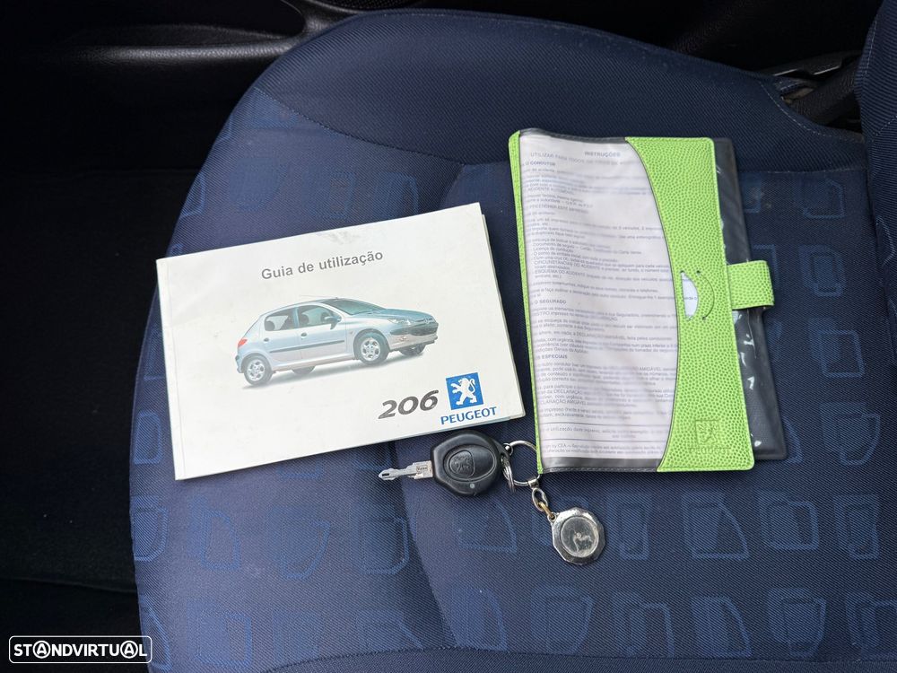 Peugeot 206 1.1 XT - 21
