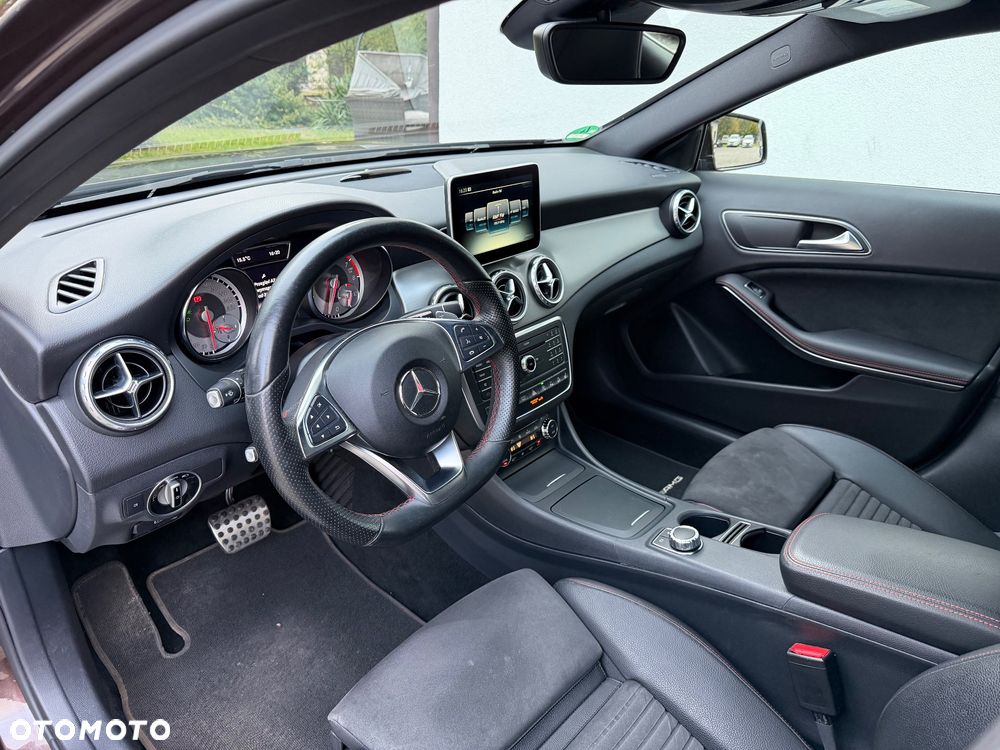 Mercedes-Benz GLA 250 4-Matic - 19