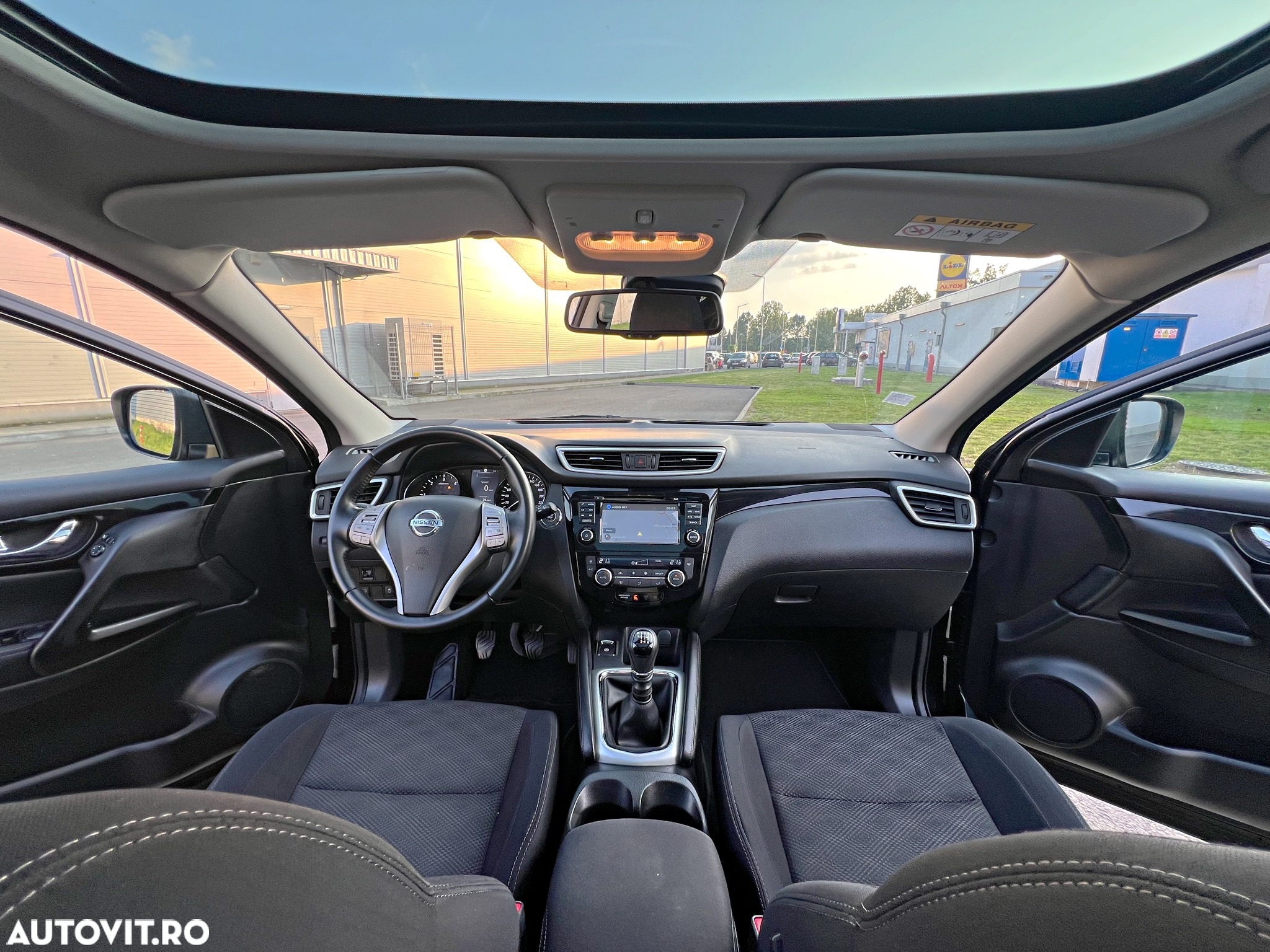 Nissan Qashqai 1.6 DCI TEKNA - 6