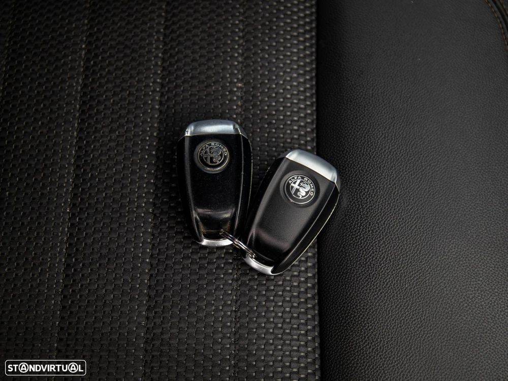 Alfa Romeo Stelvio 2.2 D Super AT8 - 33
