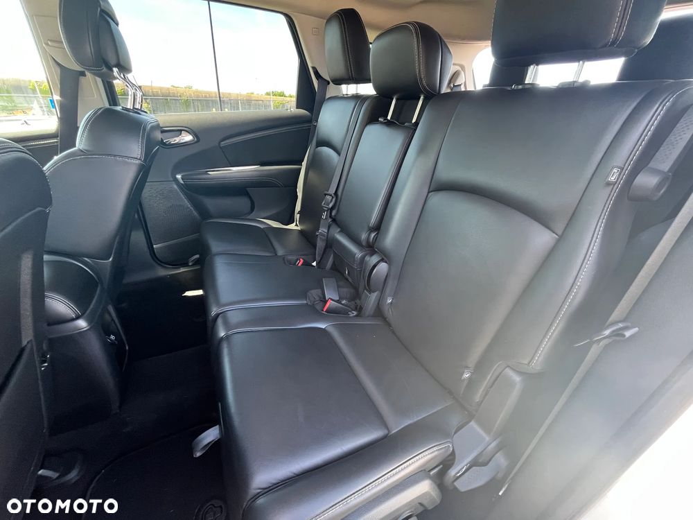 Fiat Freemont 2.0 Multijet 16V DPF Automatik Allrad Lounge - 26