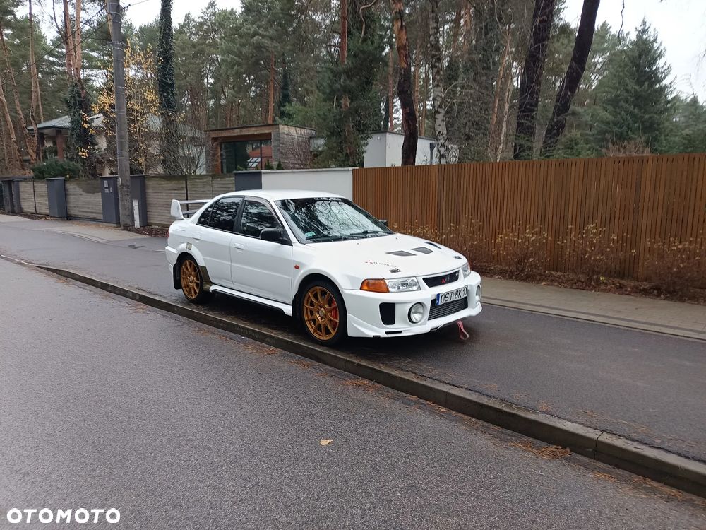 Mitsubishi Lancer Evolution - 5