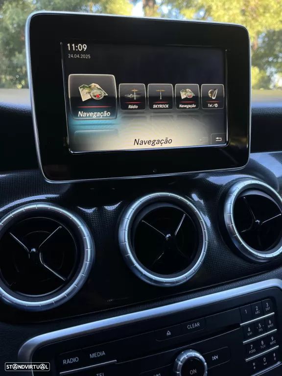 Mercedes-Benz CLA 200 - 18