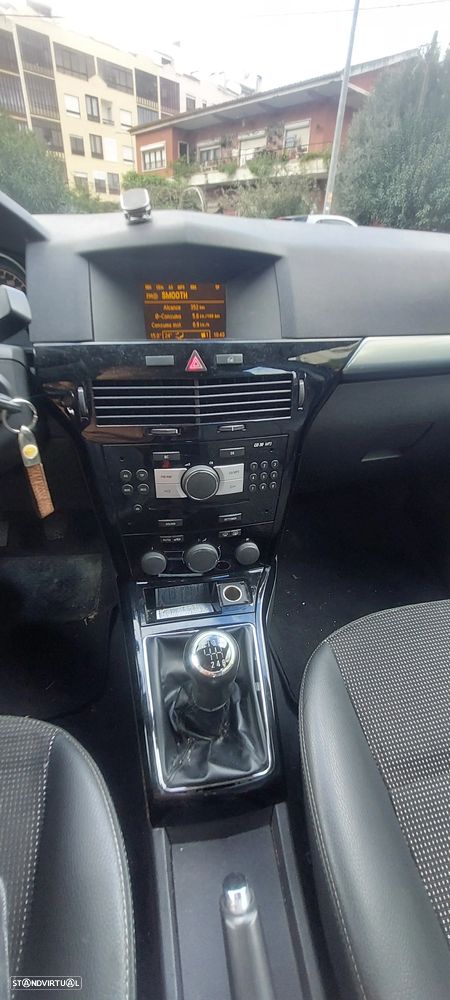 Opel Astra 1.7 CDTI Cosmo ecoFLEX - 2