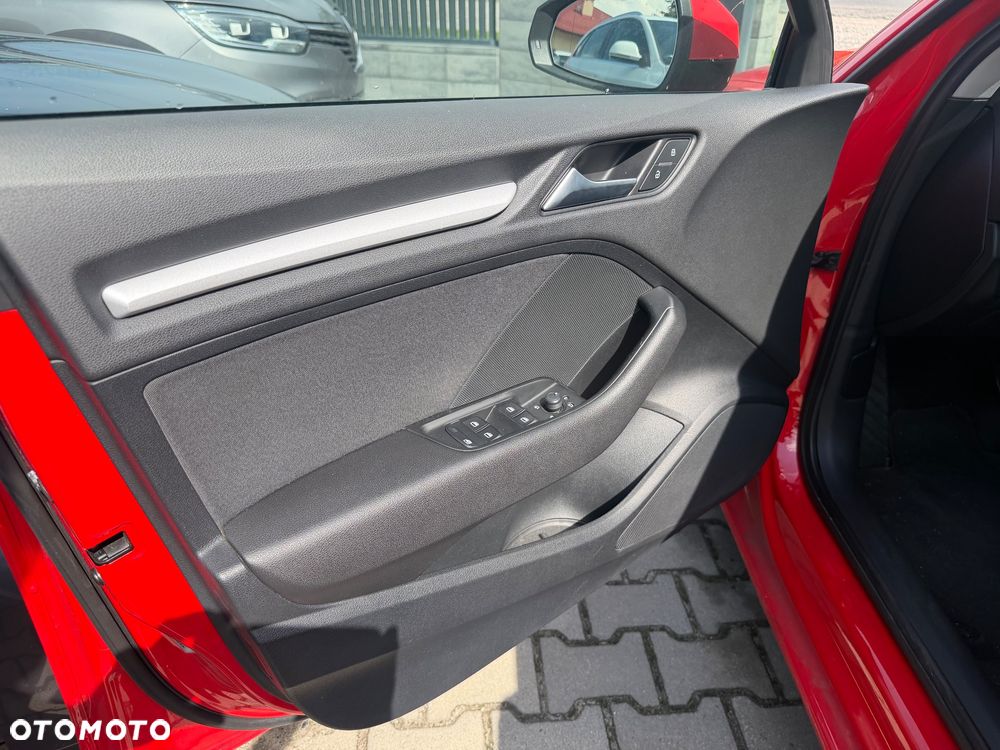Audi A3 Sportback 1.6 TDI S tronic - 15
