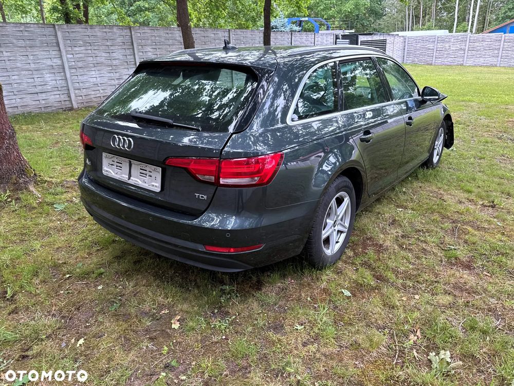 Audi A4 Avant 2.0 TDI DPF Ambiente - 3