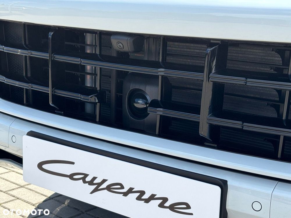 Porsche Cayenne - 14