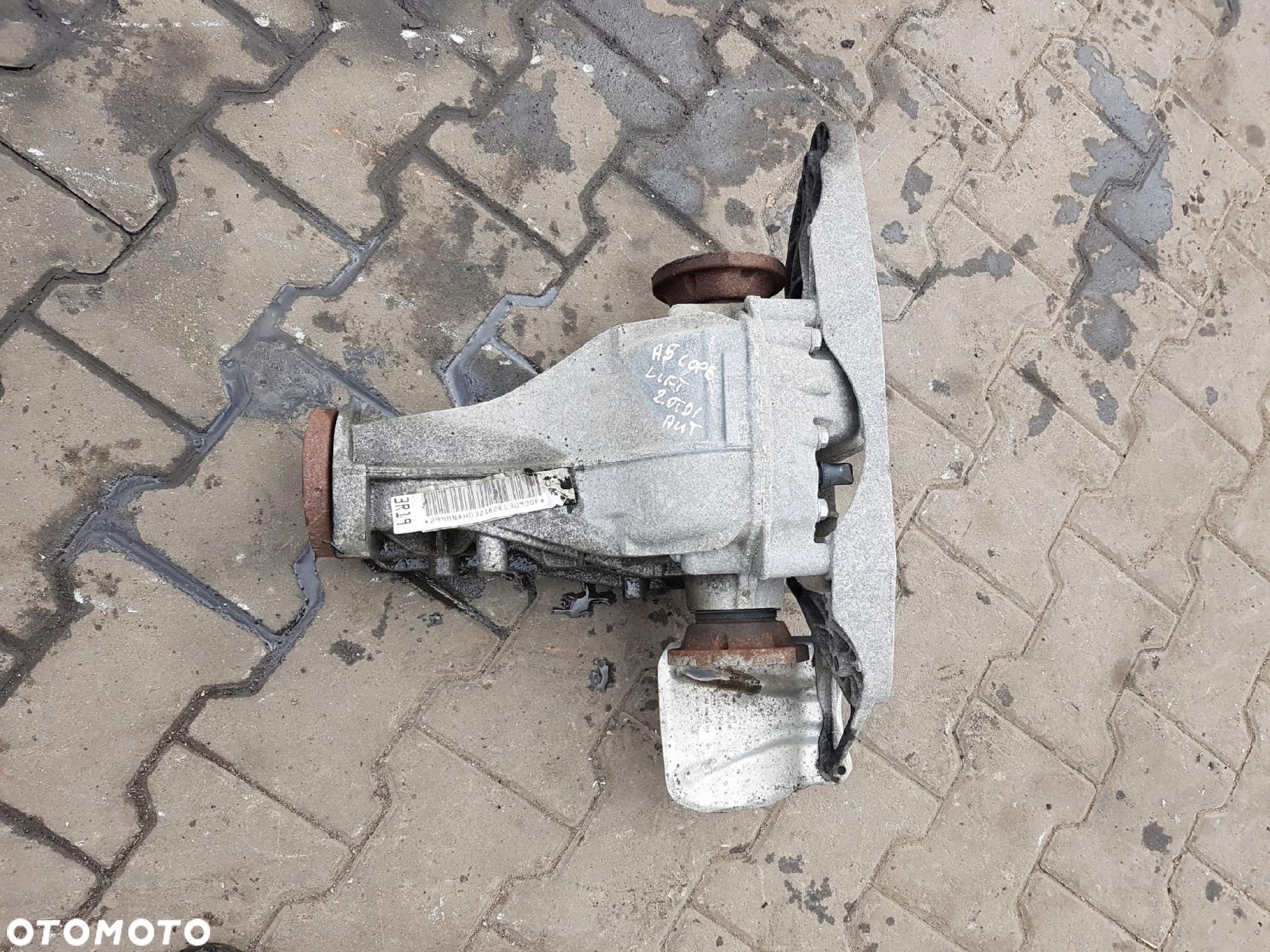 AUDI A5 8T LIFT 12-16r A4 B8 2.0 TDI DYFER MOST TYŁ MNA - 1