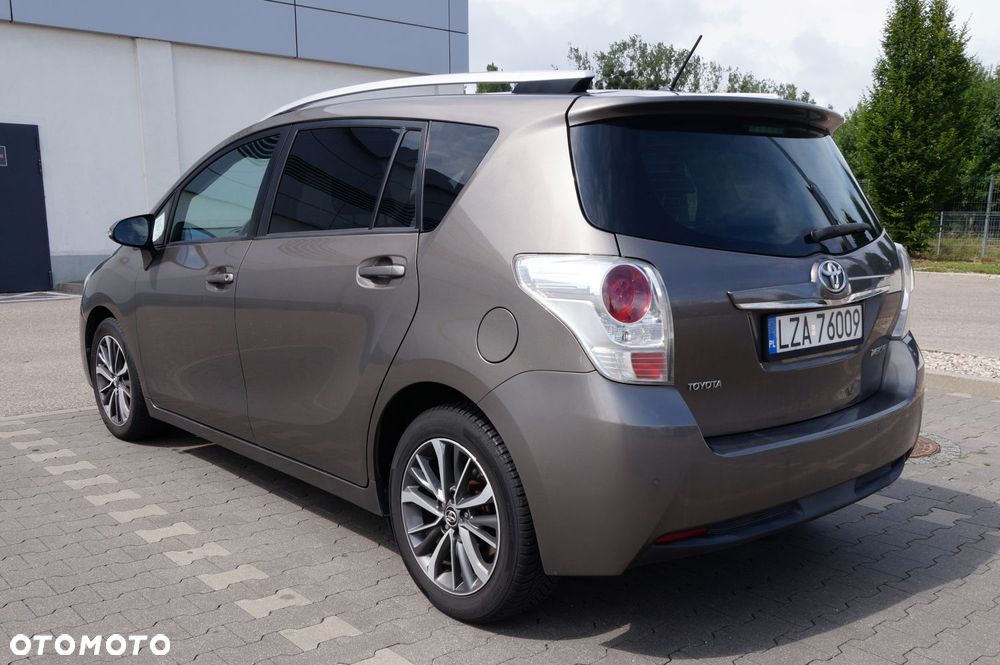 Toyota Verso 1.8 Prestige MS 7os EU6 - 5