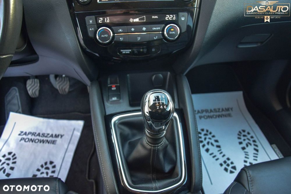 Nissan Qashqai 1.3 DIG-T Tekna - 23