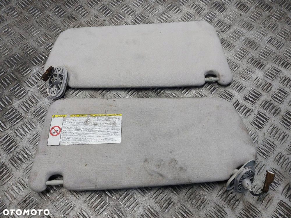 OSŁONA PRZECIWSŁONECZNA LEWA +  PRAWA TOYOTA COROLLA VERSO II - 3