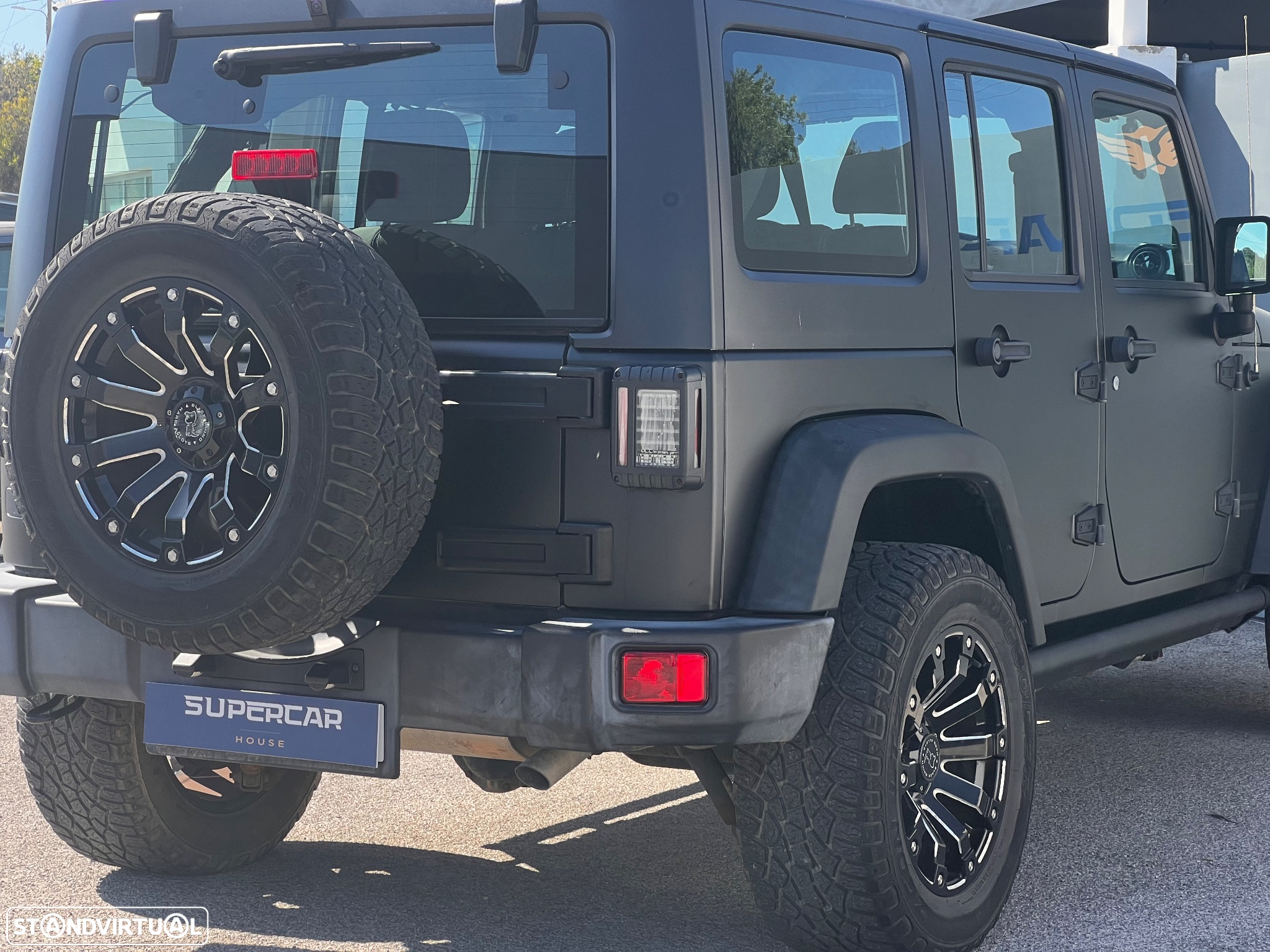 Jeep Wrangler Hard-Top 2.8 CRD Auto Rubicon - 36
