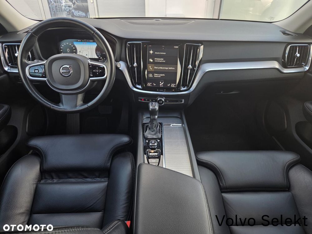 Volvo V60 Cross Country - 11