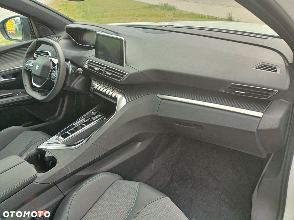 Peugeot 5008 1.5 BlueHDi Allure Pack S&S EAT8 - 17