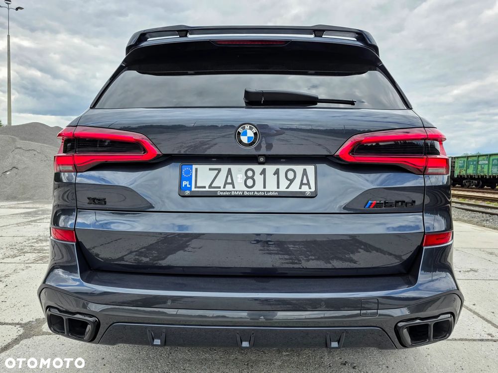 BMW X5 M M50d - 11