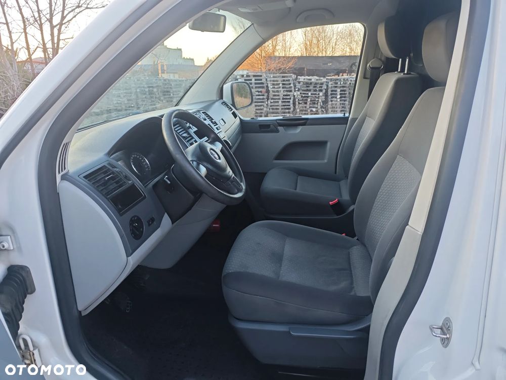 Volkswagen TRANSPORTER T5 - 5