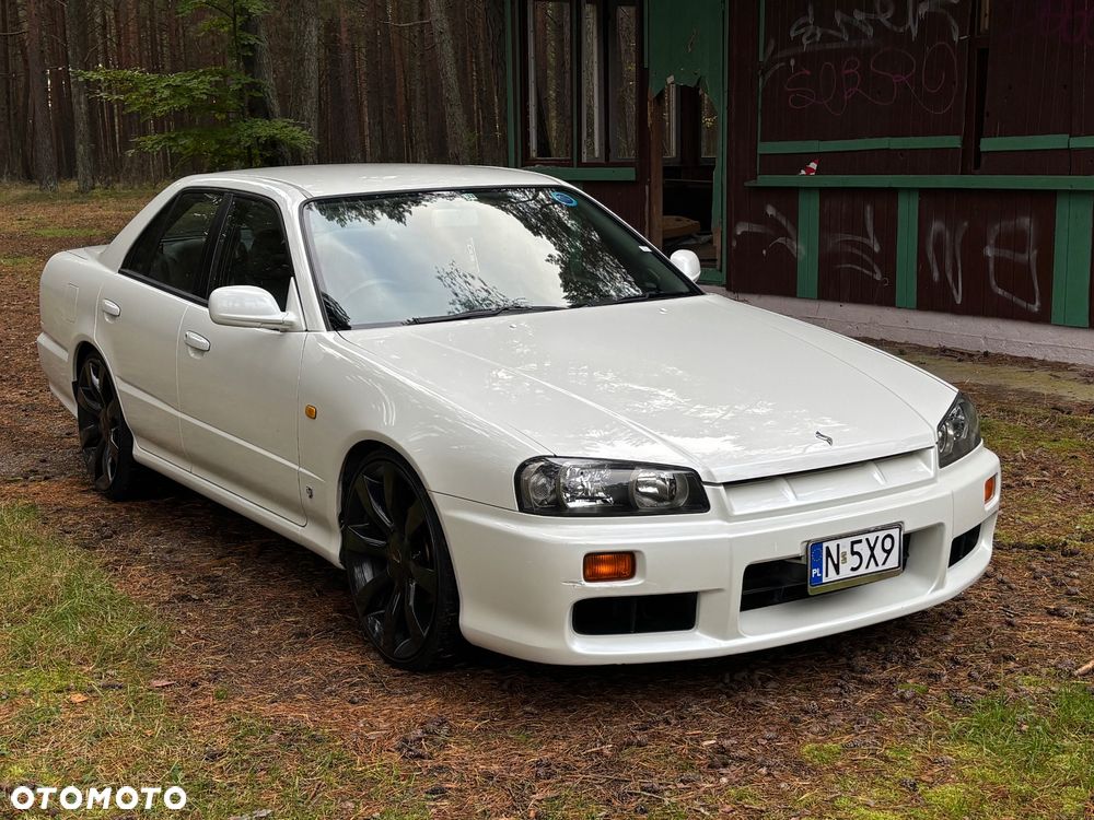 Nissan Skyline - 7