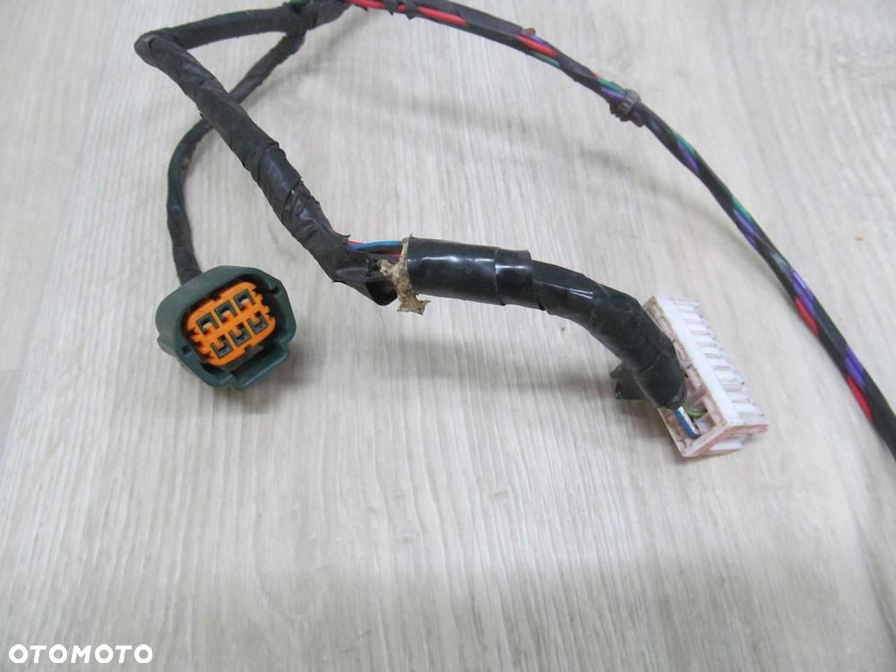 NISSAN CABSTAR MAXITY NT400 WIAZKA INSTALACJA DRZWI PRAWA 24212-MB42E 07-15 - 3