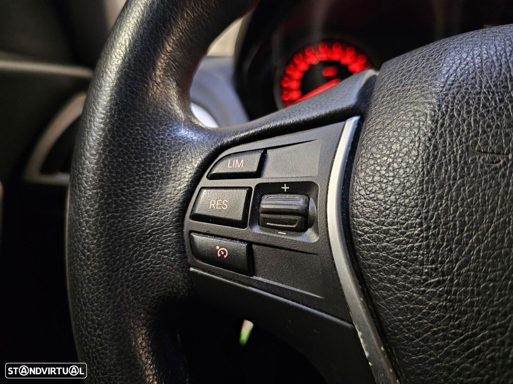 BMW 116 d EfficientDynamics - 15