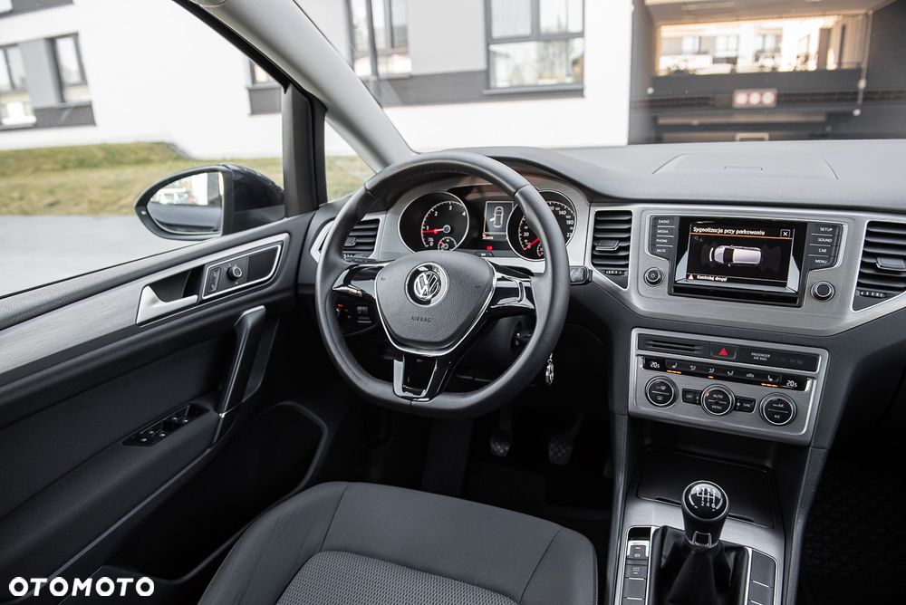 Volkswagen Golf Sportsvan - 25