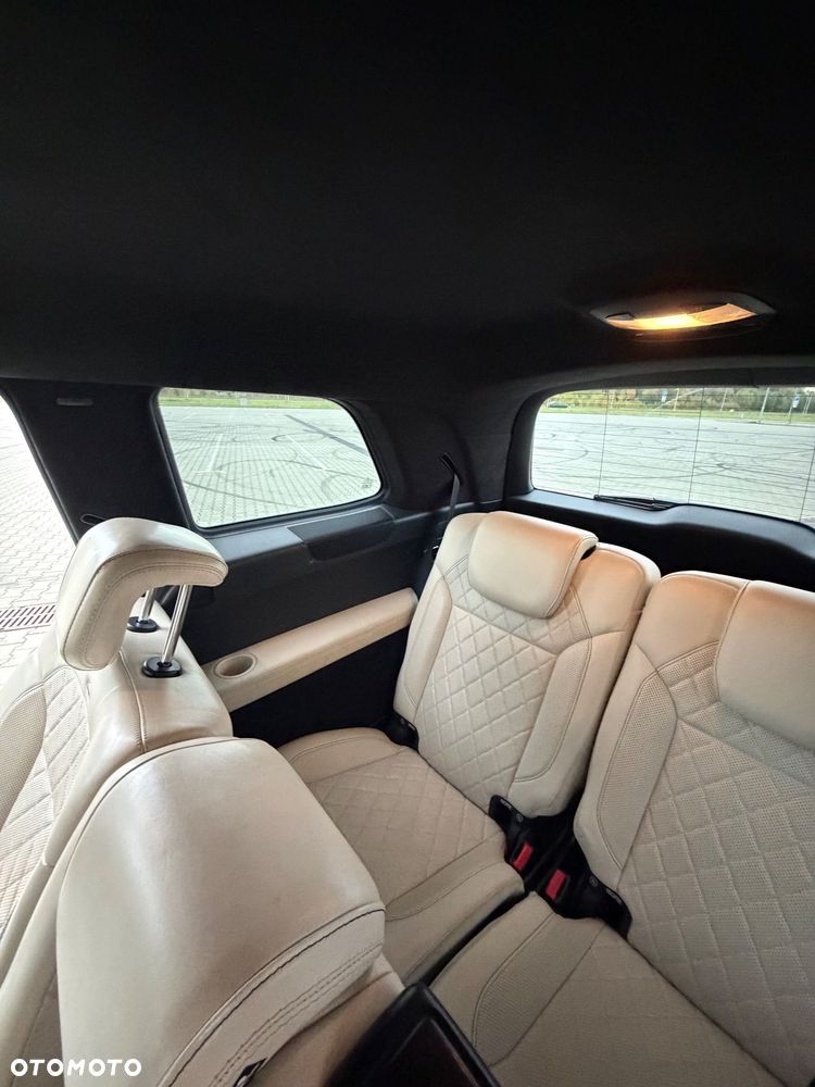 Mercedes-Benz GL 350 BlueTec 4-Matic - 20