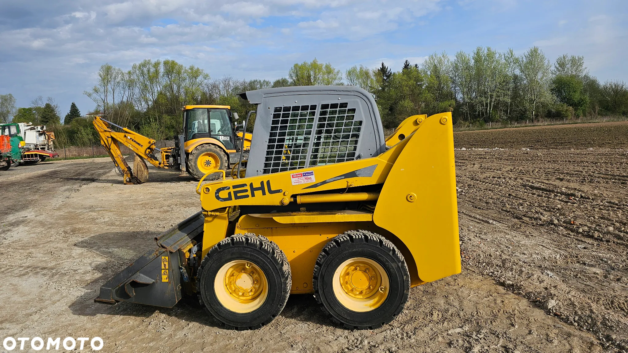Gehl 4640 MINIŁADOWARKA widły - 6