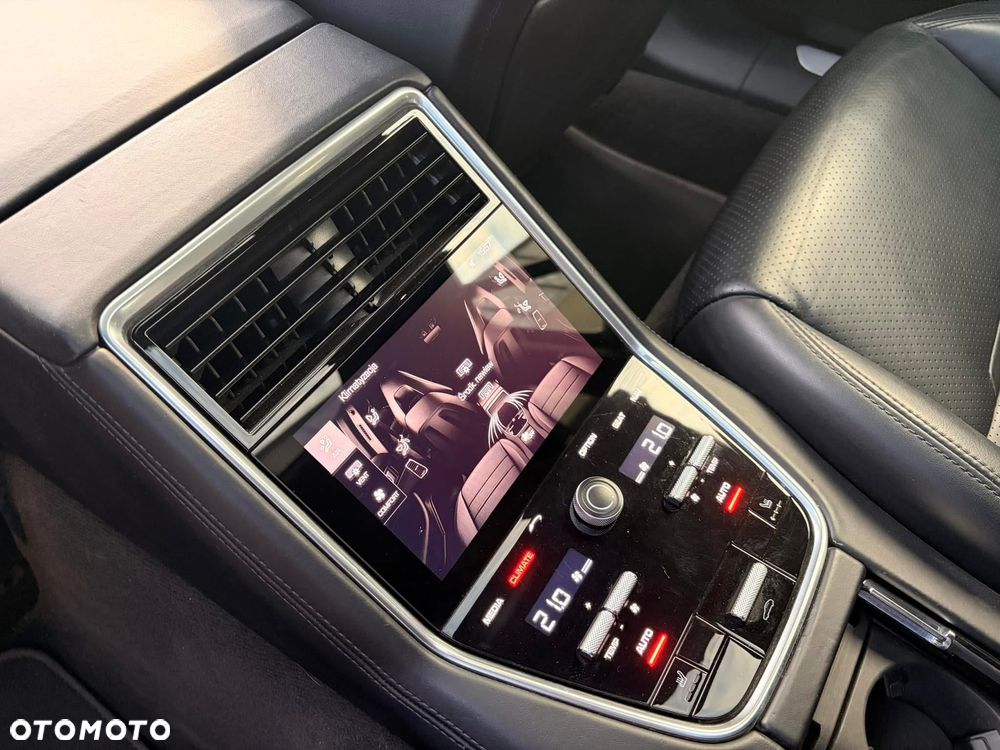 Porsche Panamera - 10