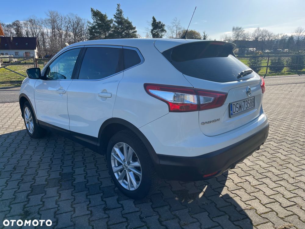 Nissan Qashqai 1.2 DIG-T N-Connecta - 4