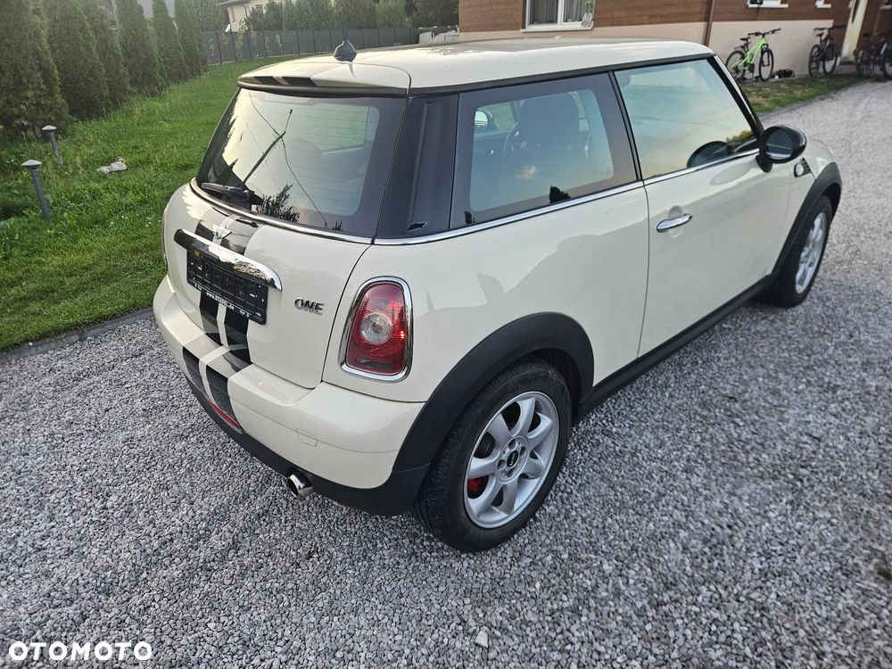 MINI ONE - 16