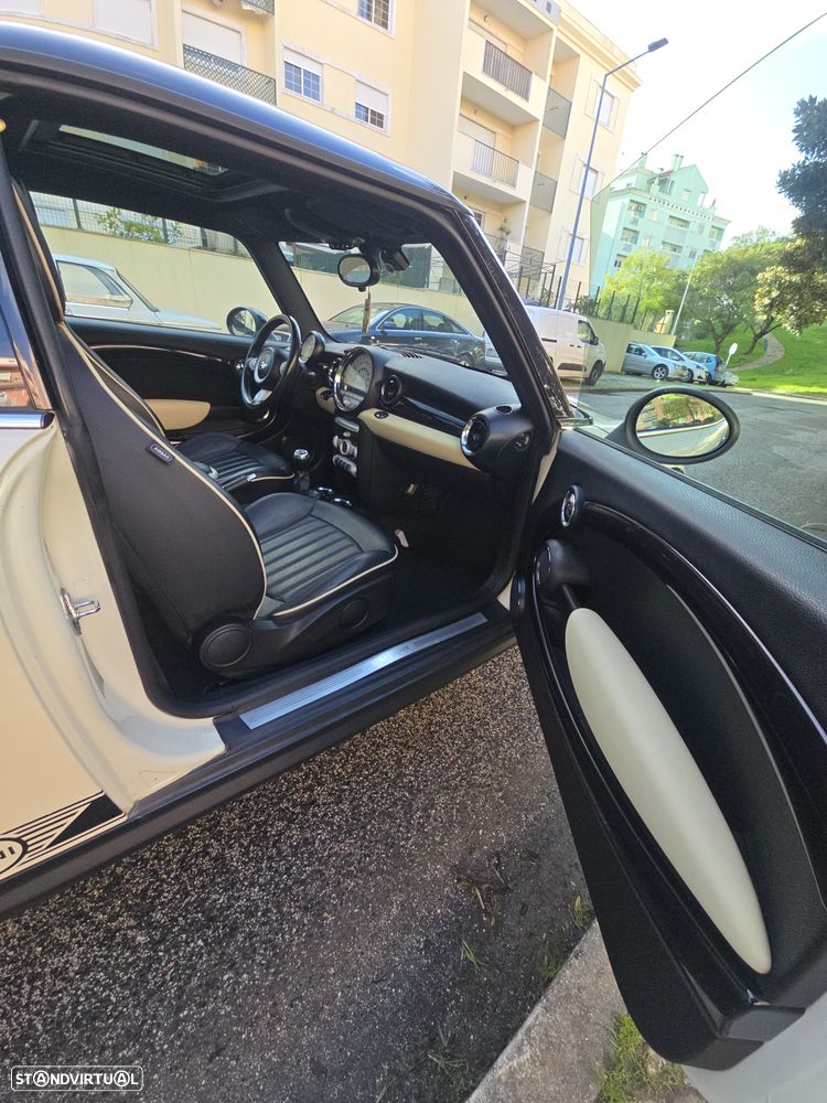 MINI 3 Portas Cooper D - 13