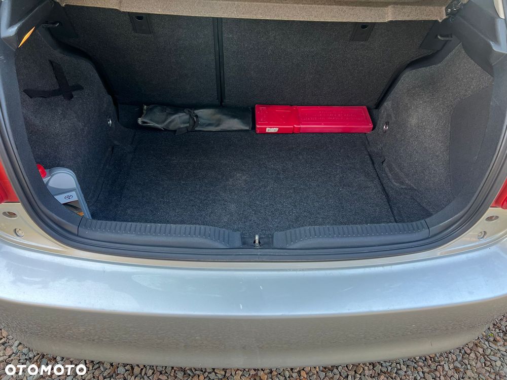 Toyota Auris - 13