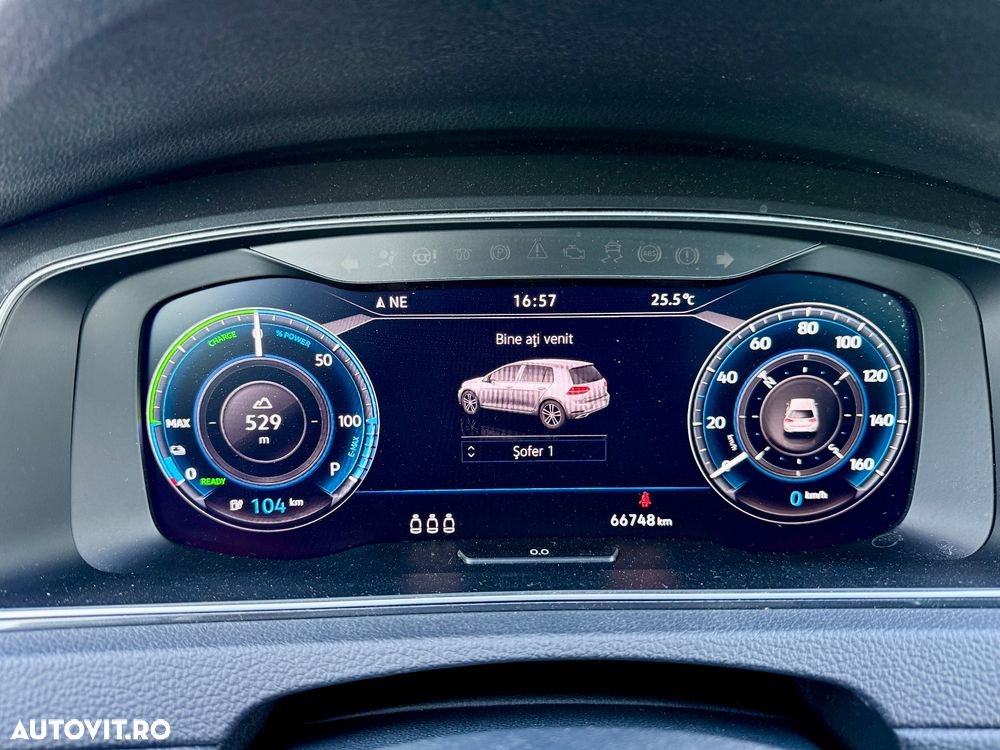 Volkswagen e-Golf - 6