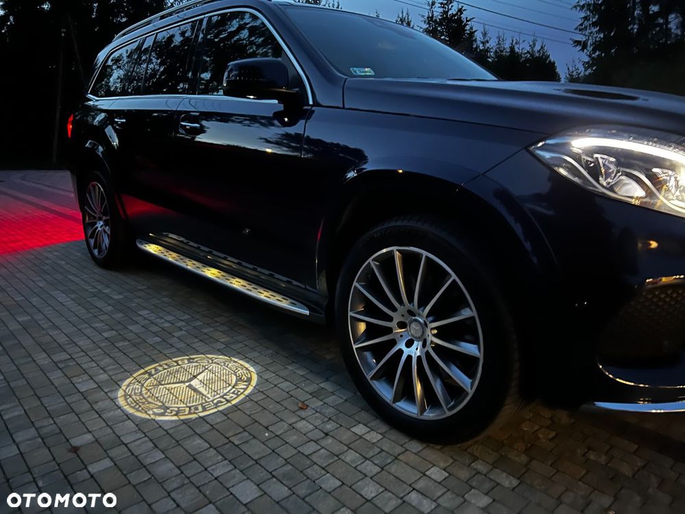 Mercedes-Benz GLS - 21