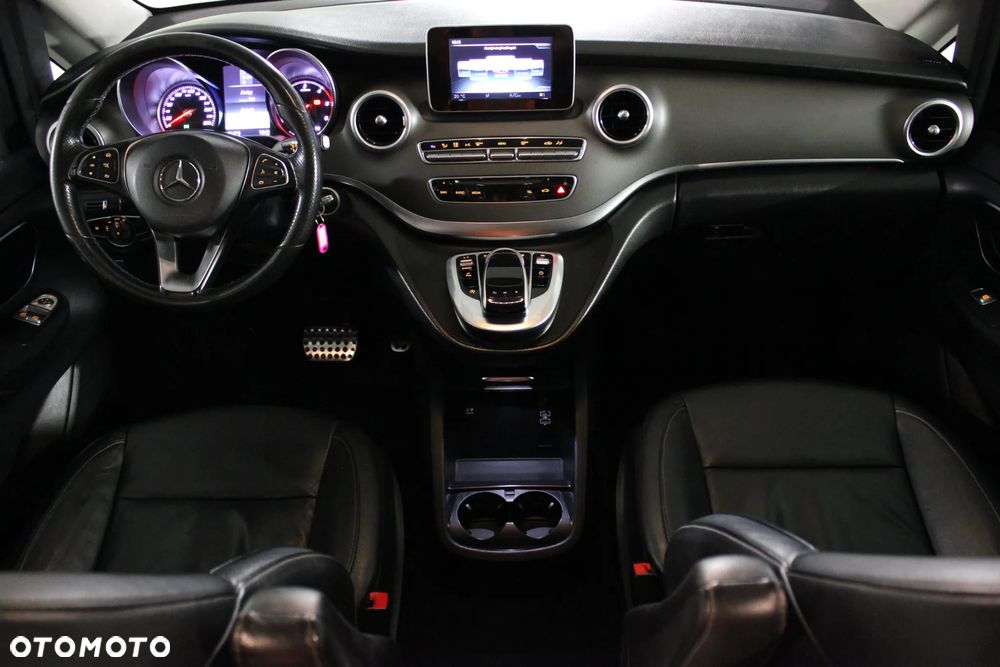 Mercedes-Benz Klasa V 220 (BlueTEC) d Avantgarde 7G-Tronic - 11