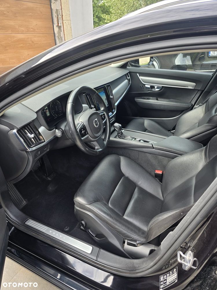 Volvo V90 D4 Momentum - 14
