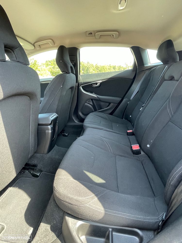 Volvo V40 Cross Country 1.6 D2 Kinetic Powershift - 14