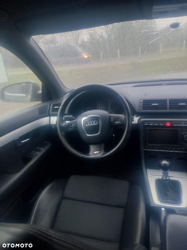 Audi A4 Avant 1.8 T quattro - 15