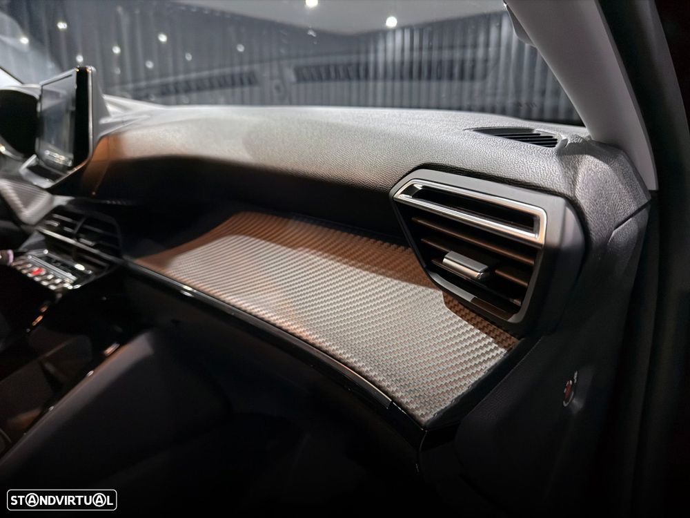 Peugeot 2008 1.2 PureTech Active Pack - 31