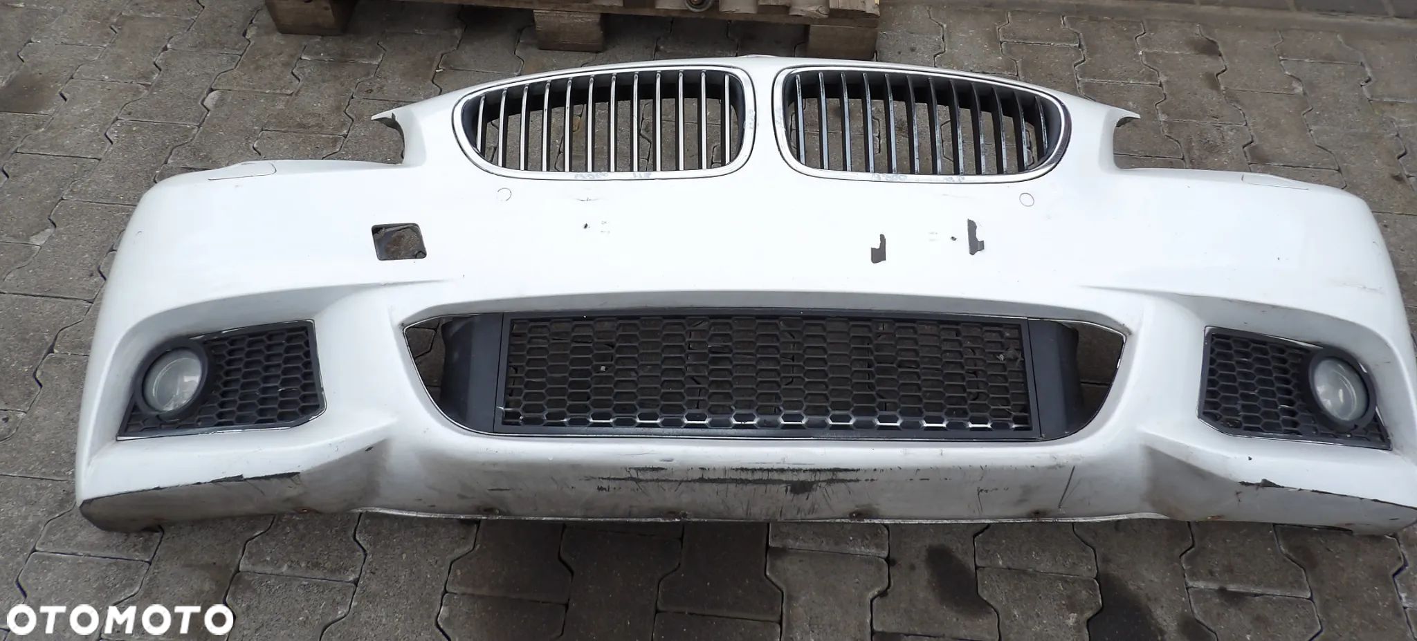 BMW - F10 - KOLOR A300 - ZDERZAK PRZEDNI - M PAKIET - 1