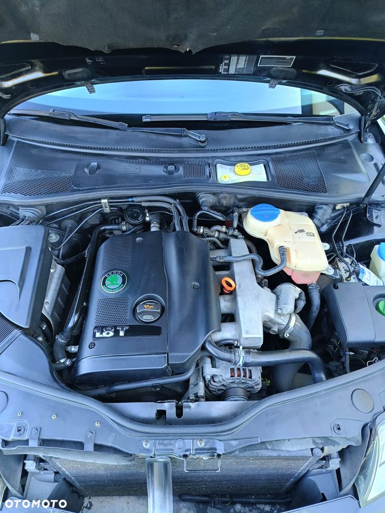 Skoda Superb 1.8 Turbo Elegance - 11
