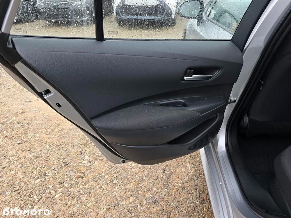 Toyota Corolla 1.8 Hybrid Comfort - 8
