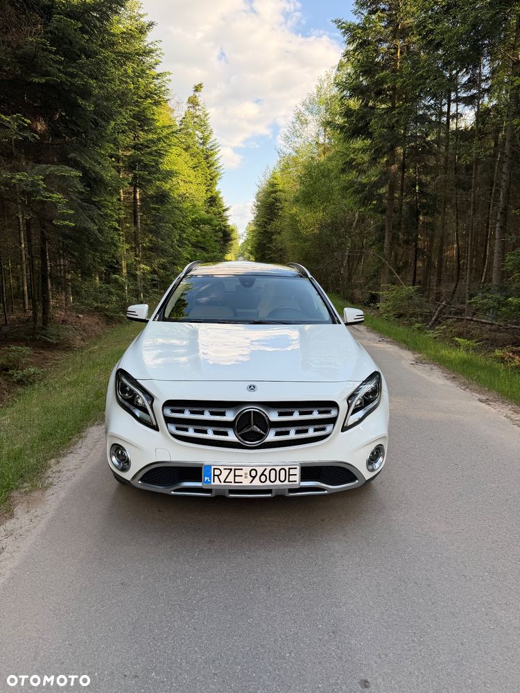 Mercedes-Benz GLA 250 7G-DCT - 2