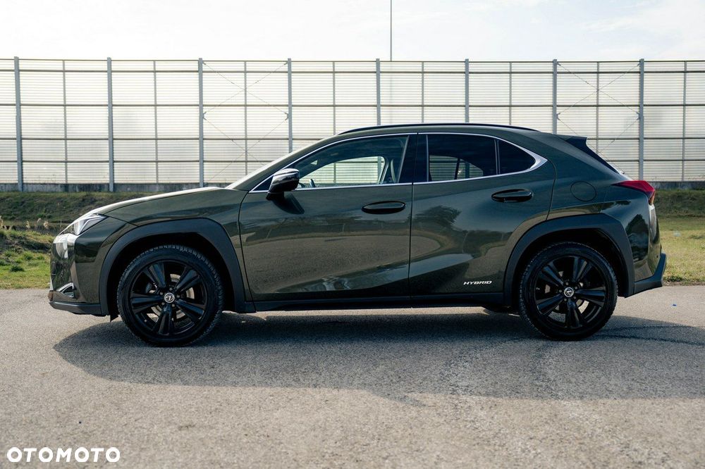 Lexus UX 250h GPF F Impression 2WD - 7